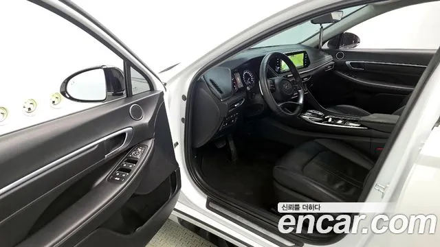 Hyundai Sonata 2022 — фото 10