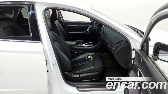 Hyundai Sonata 2022 — фото 11