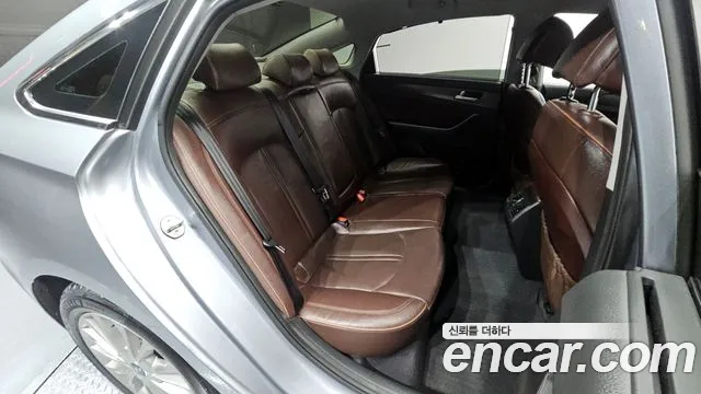 Hyundai Sonata 2017 — фото 12