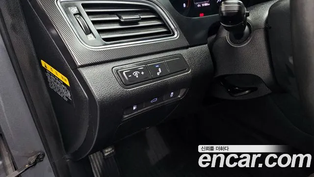 Hyundai Sonata 2017 — фото 19