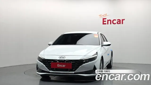 Hyundai AVANTE 2022 — фото 3