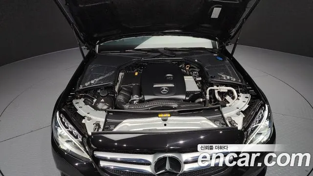 Mercedes-Benz C-Class 2017 — фото 6