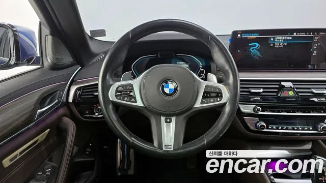 BMW 5-Series 2021 — фото 13