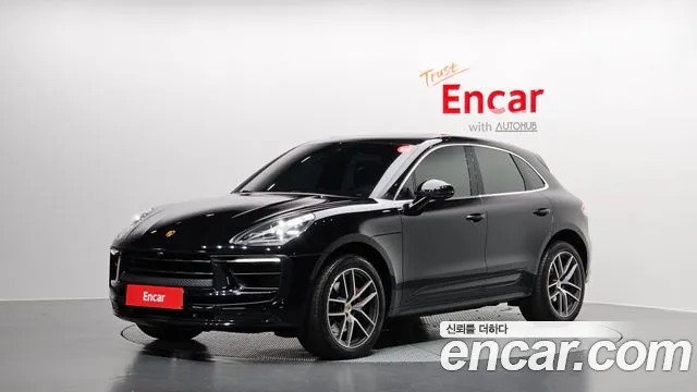 Porsche Macan 2022 — фото 1