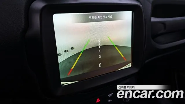 Jeep Renegade 2021 — фото 16
