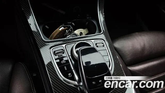 Mercedes-Benz GLC-Class 2017 — фото 17