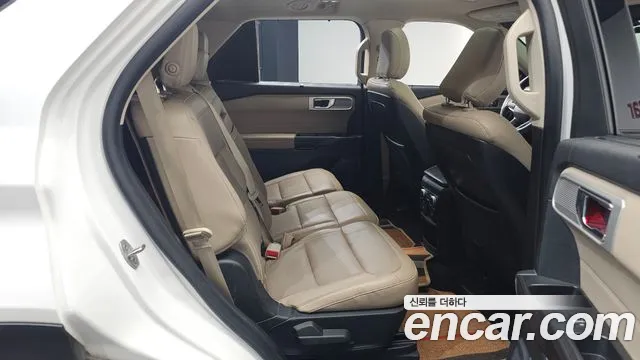 Ford Explorer 2020 — фото 12