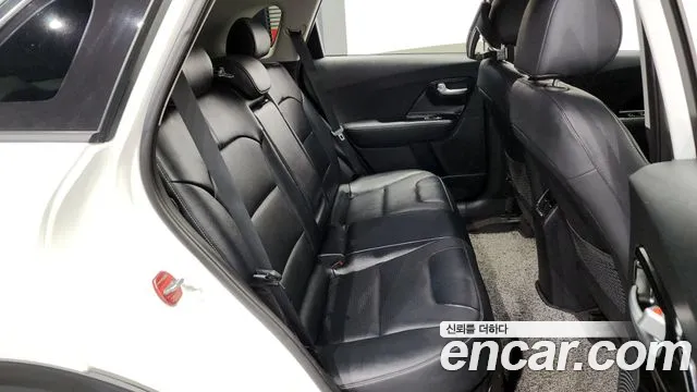 Kia Niro 2020 — фото 12