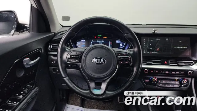 Kia Niro 2020 — фото 13