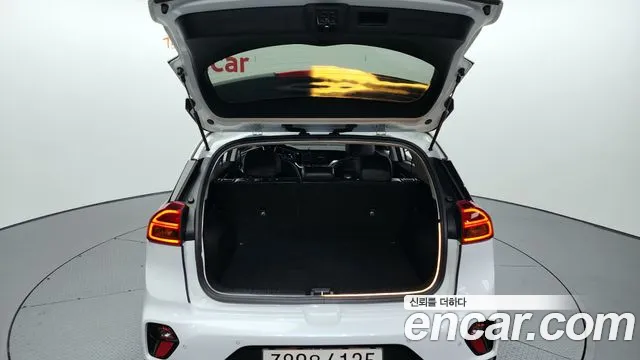 Kia Niro 2020 — фото 20