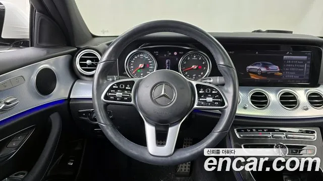Mercedes-Benz E-Class 2020 — фото 13