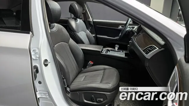 Genesis G80 2018 — фото 10