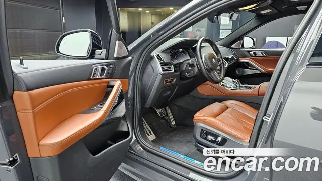 BMW X6 2023 — фото 12