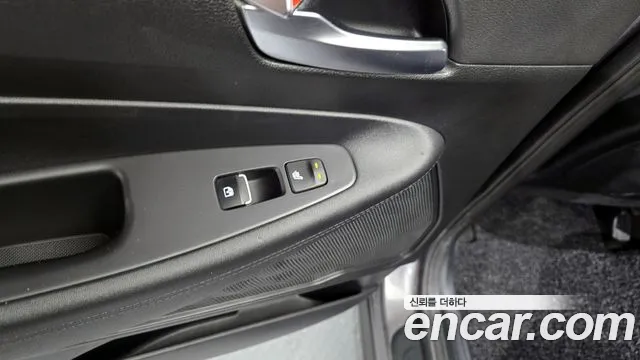 Hyundai Santafe 2022 — фото 18