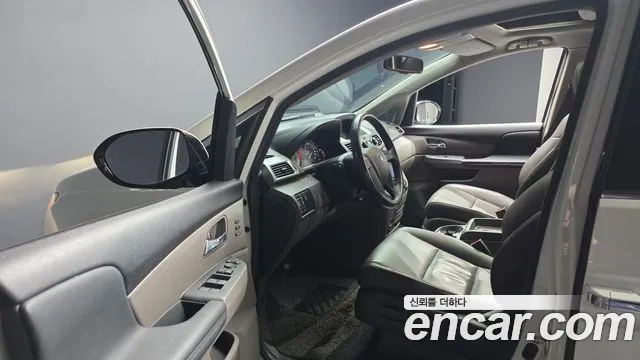 Honda Odyssey 2015 — фото 11