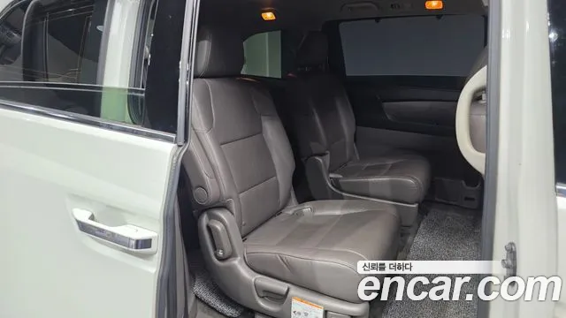 Honda Odyssey 2015 — фото 12