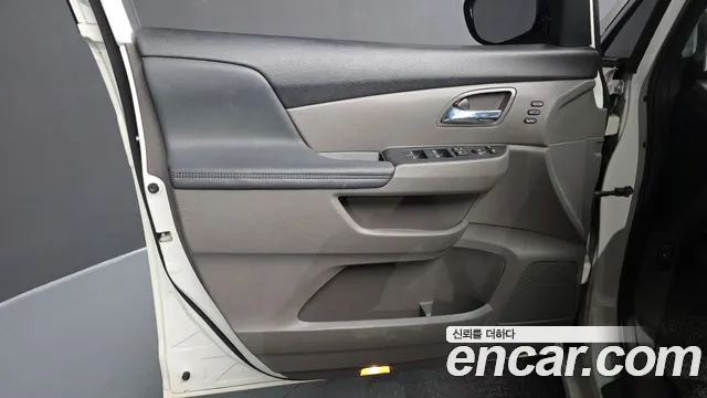 Honda Odyssey 2015 — фото 17