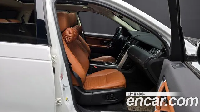 Land Rover Discovery Sport 2016 — фото 11