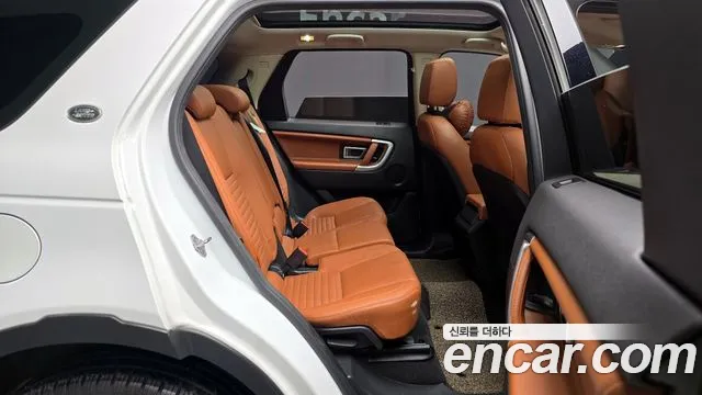 Land Rover Discovery Sport 2016 — фото 12