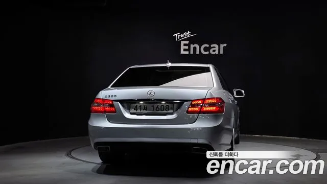 Mercedes-Benz E-Class 2013 — фото 4