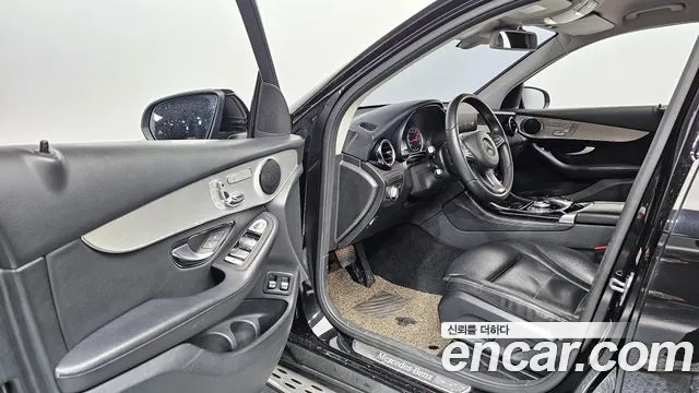 Mercedes-Benz GLC-Class 2019 — фото 11