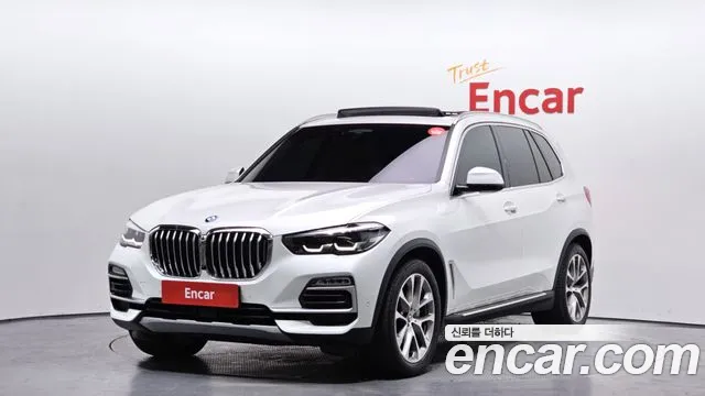 BMW X5 2021 — фото 1