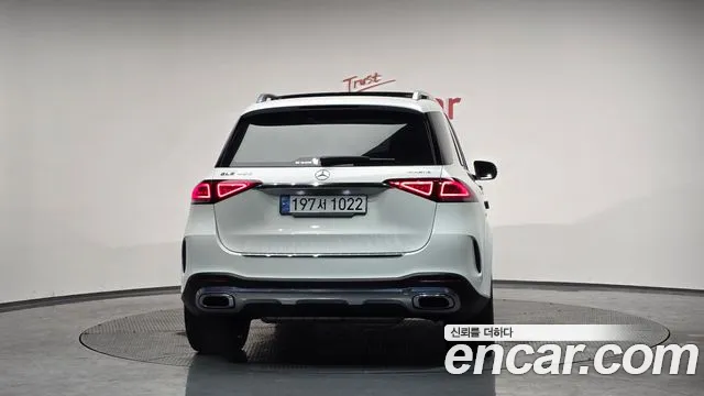 Mercedes-Benz GLE-Class 2023 — фото 4