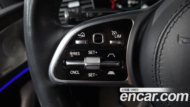 Mercedes-Benz GLE-Class 2023 — фото 18