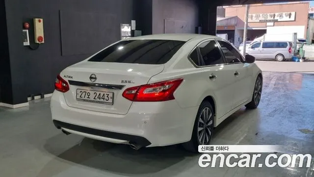 Nissan Altima 2017 — фото 2