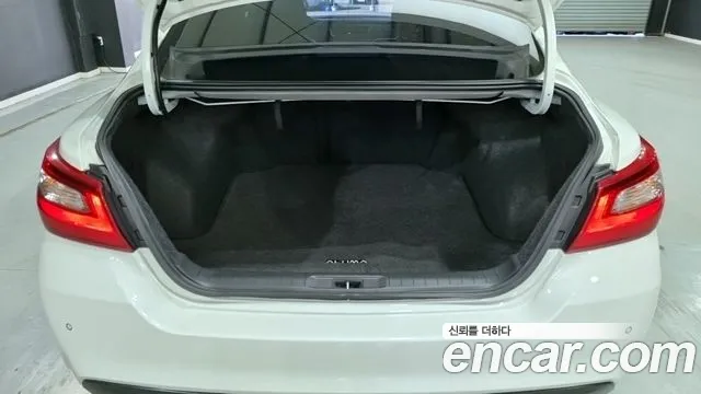 Nissan Altima 2017 — фото 17