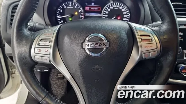 Nissan Altima 2017 — фото 18