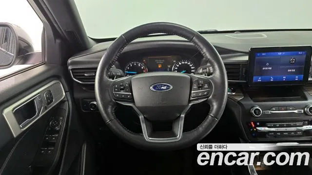 Ford Explorer 2020 — фото 13