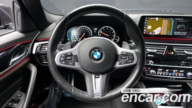 BMW 5-Series 2019 — фото 13