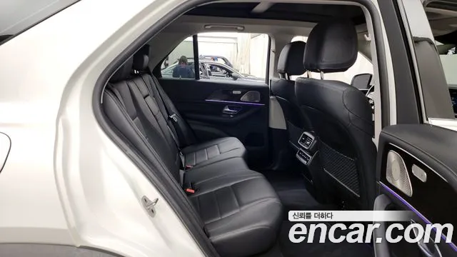 Mercedes-Benz GLE-Class 2022 — фото 12