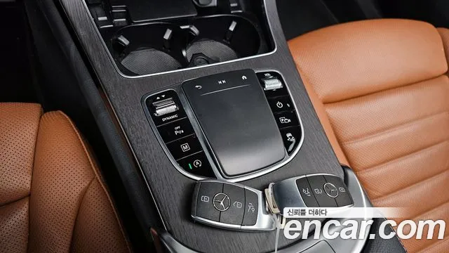 Mercedes-Benz GLC-Class 2022 — фото 16