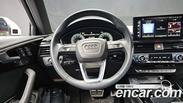 Audi A4 2021 — фото 13