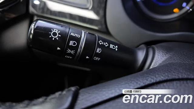 Hyundai Grandeur 2015 — фото 12