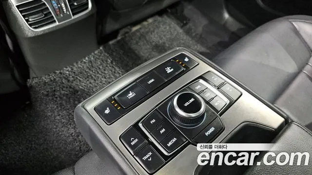 Hyundai Genesis 2015 — фото 20