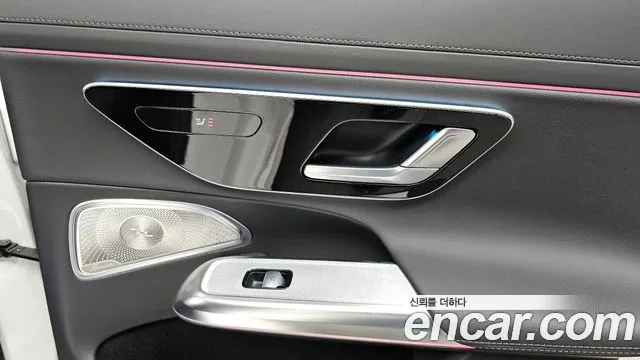Mercedes-Benz E-Class 2025 — фото 18