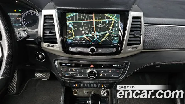 KG Mobility Rexton 2018 — фото 15