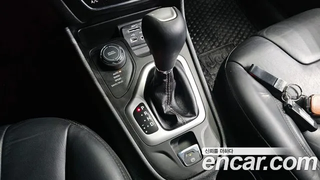 Jeep Cherokee 2018 — фото 9