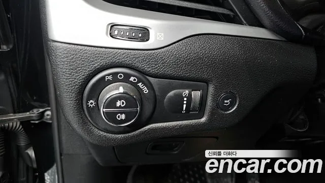 Jeep Cherokee 2018 — фото 15