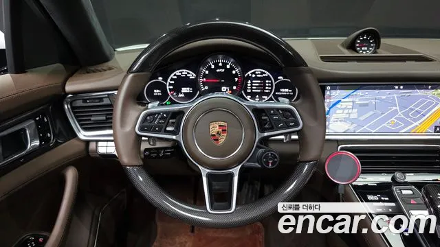 Porsche Panamera 2020 — фото 13