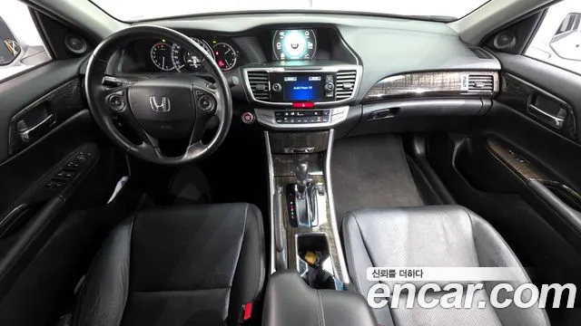 Honda Accord 2014 — фото 7