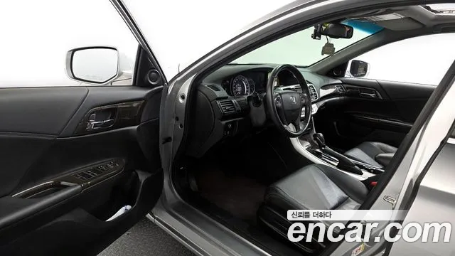 Honda Accord 2014 — фото 10