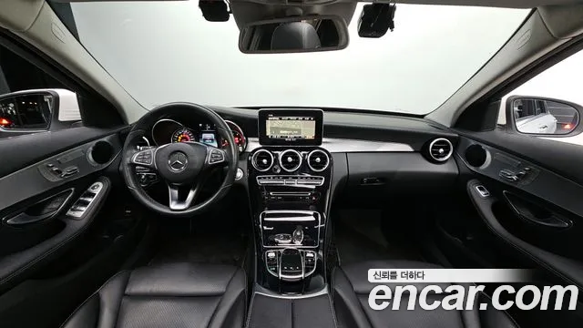 Mercedes-Benz C-Class 2018 — фото 7
