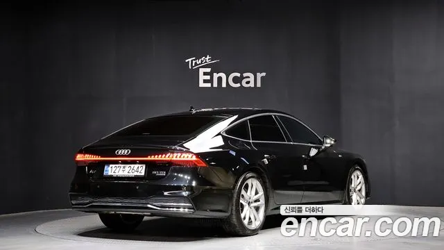 Audi A7 2023 — фото 2