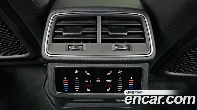 Audi A7 2023 — фото 18