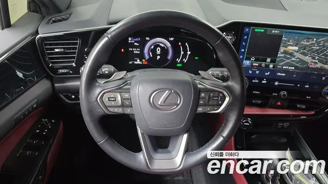 Lexus NX 2023 — фото 13