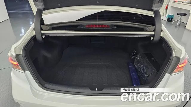 Hyundai Sonata 2019 — фото 20